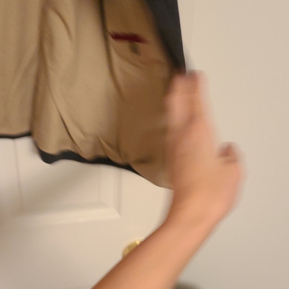 Banana Republic 40S/C - Picture 2 of 4